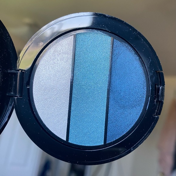 Gosh Cosmetics Eyeshadow Trio - Picture 3 of 3